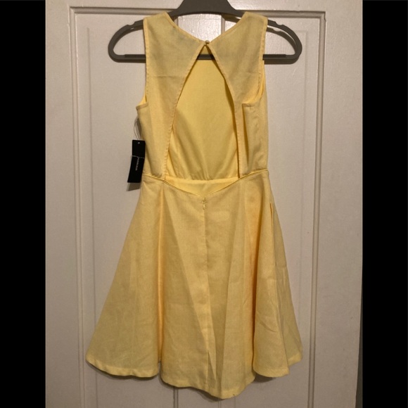 Lulu’s Yellow Skater Dress Women’s Size Small S New Sleeveless - Picture 3 of 5
